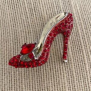 Red Rhinestone Shoe 👠 Brooch